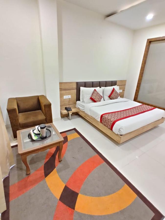 Отель Super Collection O Amritsar Near Railway Station Экстерьер фото