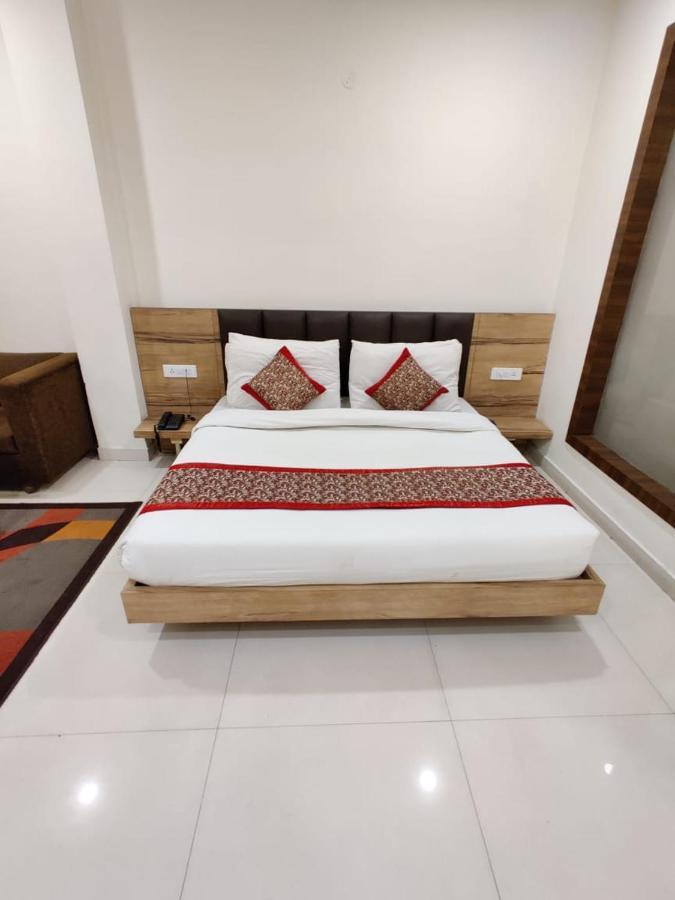 Отель Super Collection O Amritsar Near Railway Station Экстерьер фото